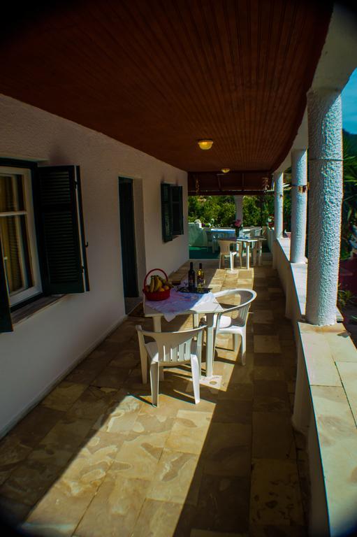 Agathi Beach House Агиос-Гордиос Экстерьер фото